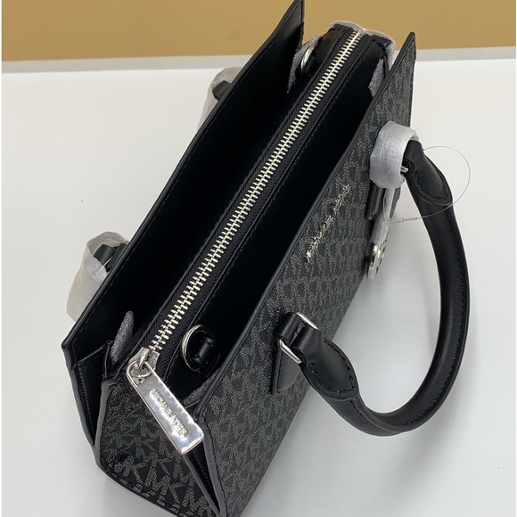 MICHAEL KORS
Sheila Small Faux Saffiano Leather Satchel
Black/Silver - Picture 9 of 16